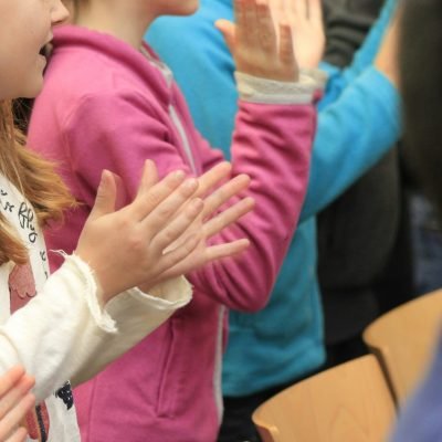 children singing